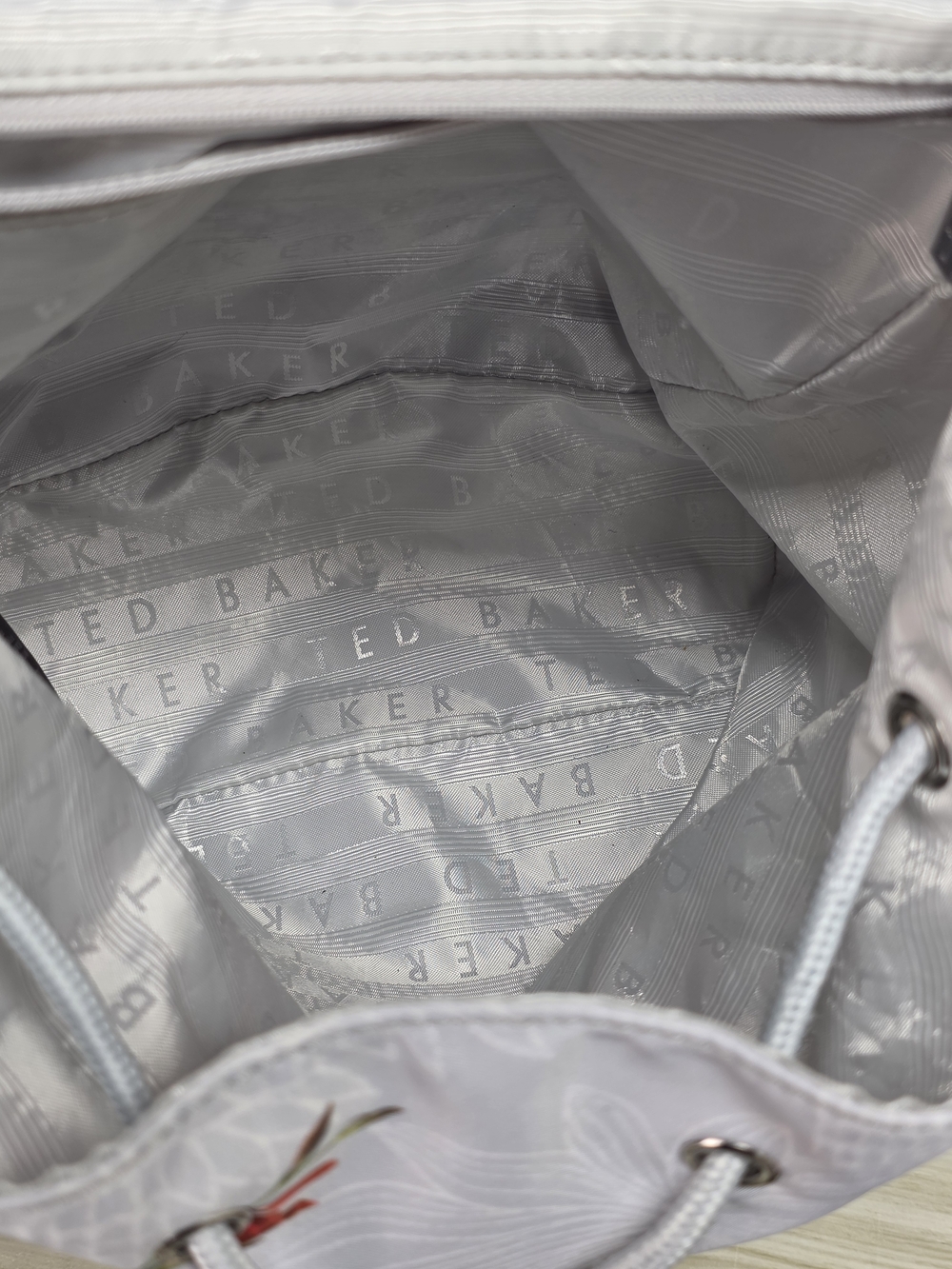Ted Baker White Floral Parrot Drawstring Backpack - Picture 7 of 10